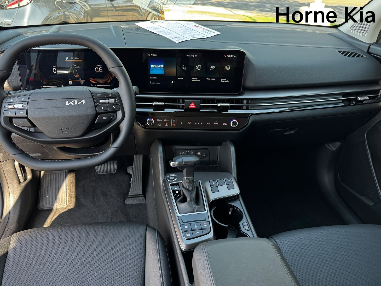 New 2026 Kia Sportage EX w/ EX Panorama Roof Package image 12