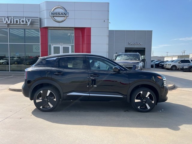 New 2026 Nissan Kicks SR image 8