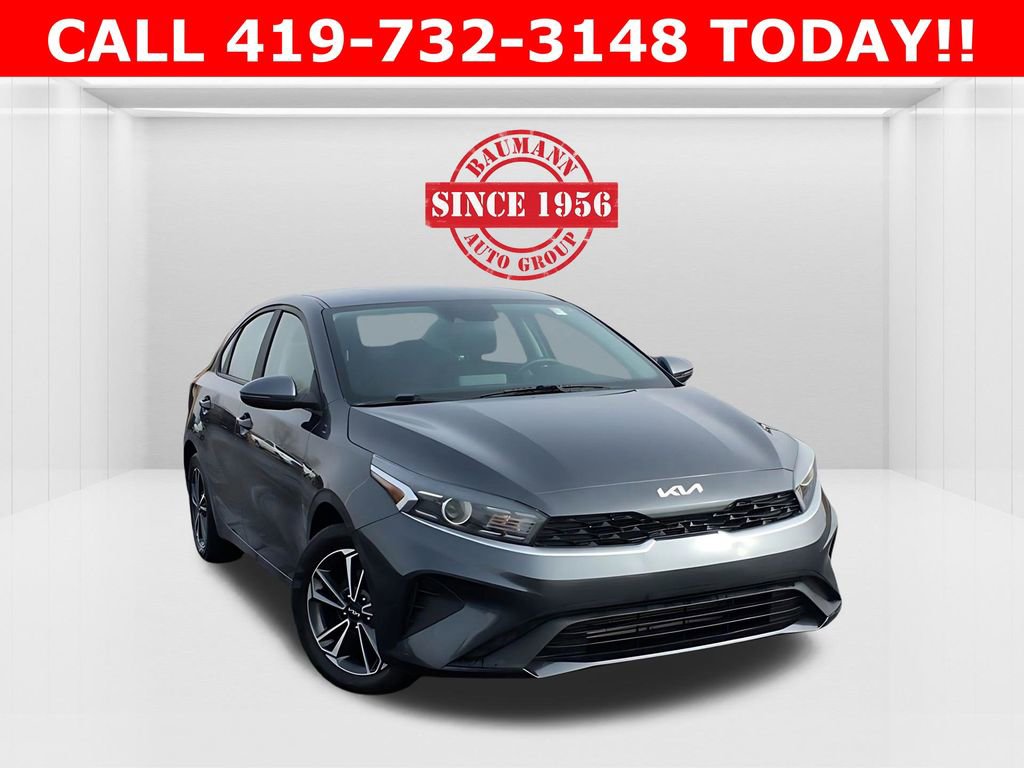 Used 2022 Kia Forte LXS w/ LXS Technology Package image 4
