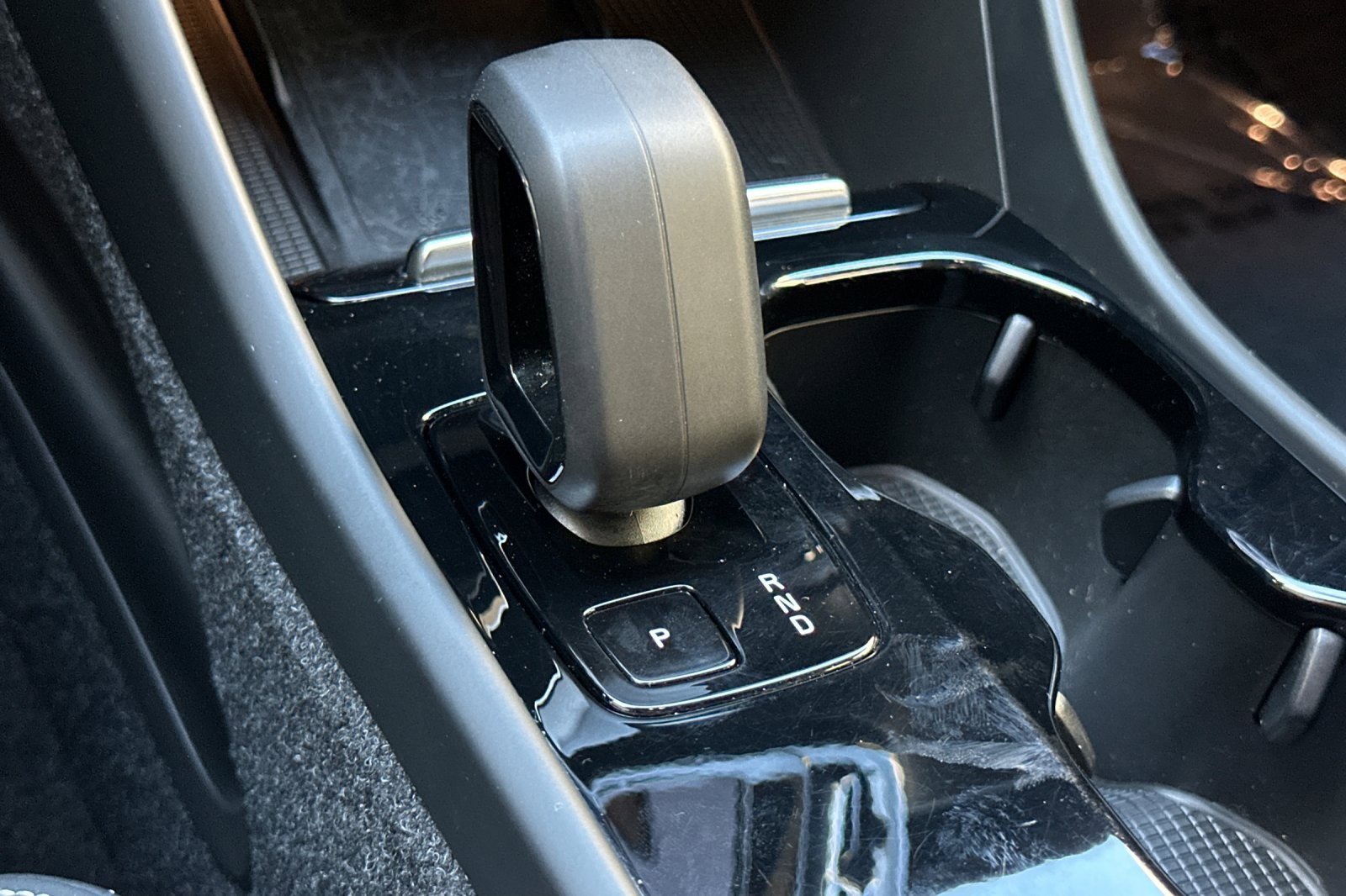 Used 2023 Volvo XC40 Recharge Ultimate image 25