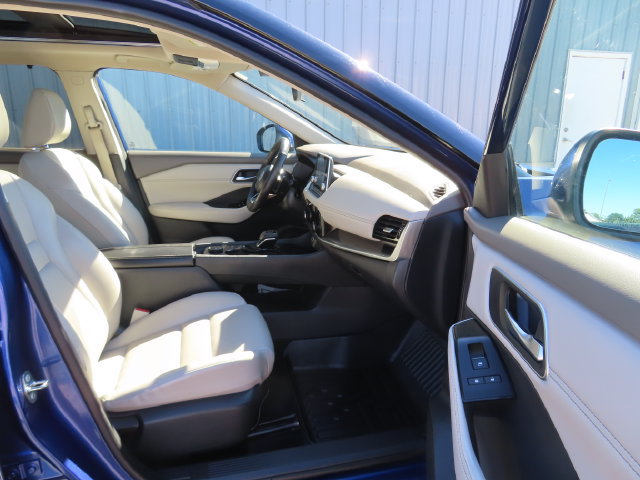 Used 2021 Nissan Rogue SV AWD/4WD image 25