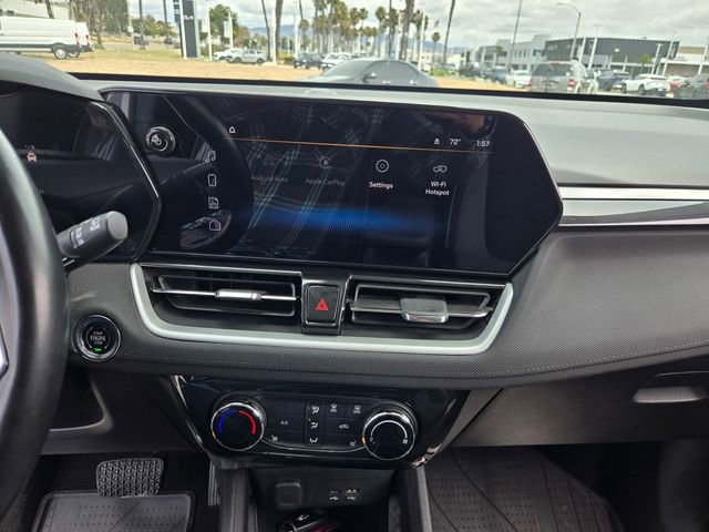 Used 2024 Chevrolet TrailBlazer LT w/ LT Cold Weather Package FWD image 19