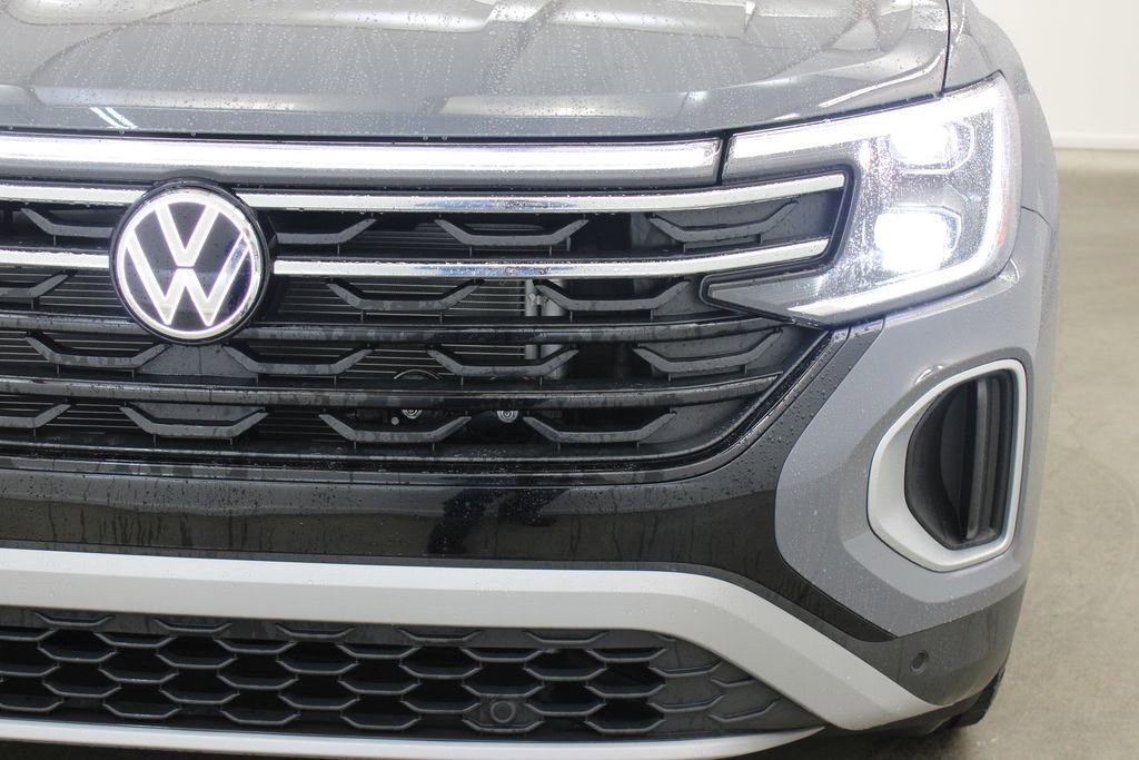 New 2026 Volkswagen Atlas Peak Edition AWD/4WD image 8