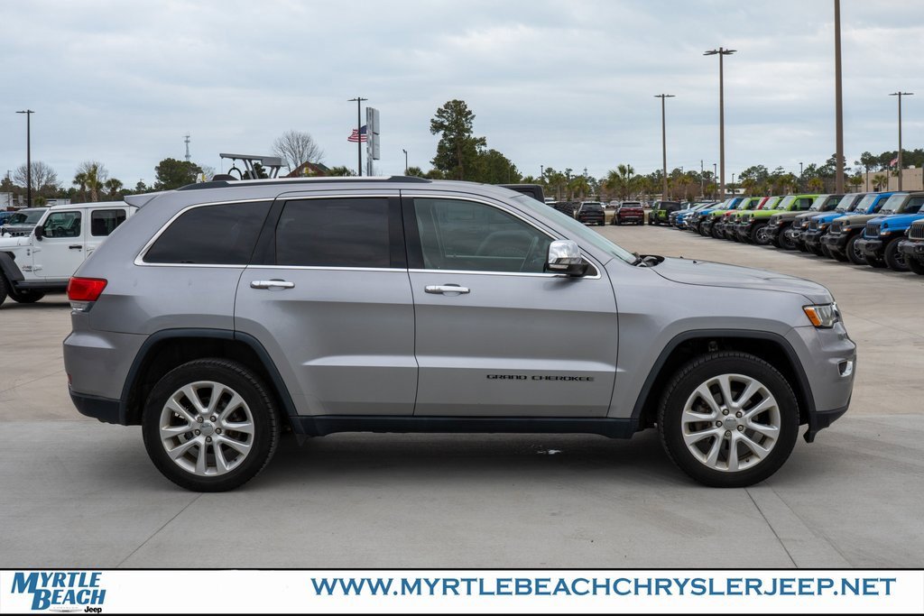 Used 2017 Jeep Grand Cherokee Limited image 7