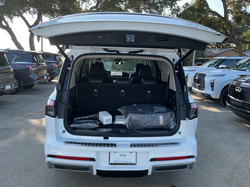 Used 2026 INFINITI QX80 Luxe w/ Exterior Package image 27