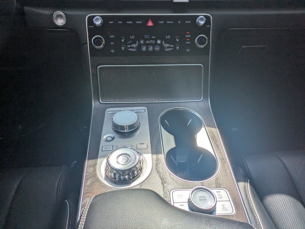 Used 2025 Genesis GV80 3.5T Advanced AWD/4WD image 19