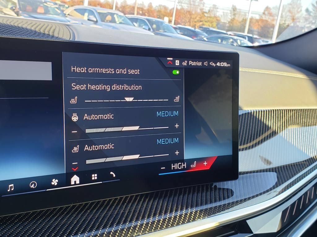 New 2026 BMW X6 M60i AWD/4WD image 11