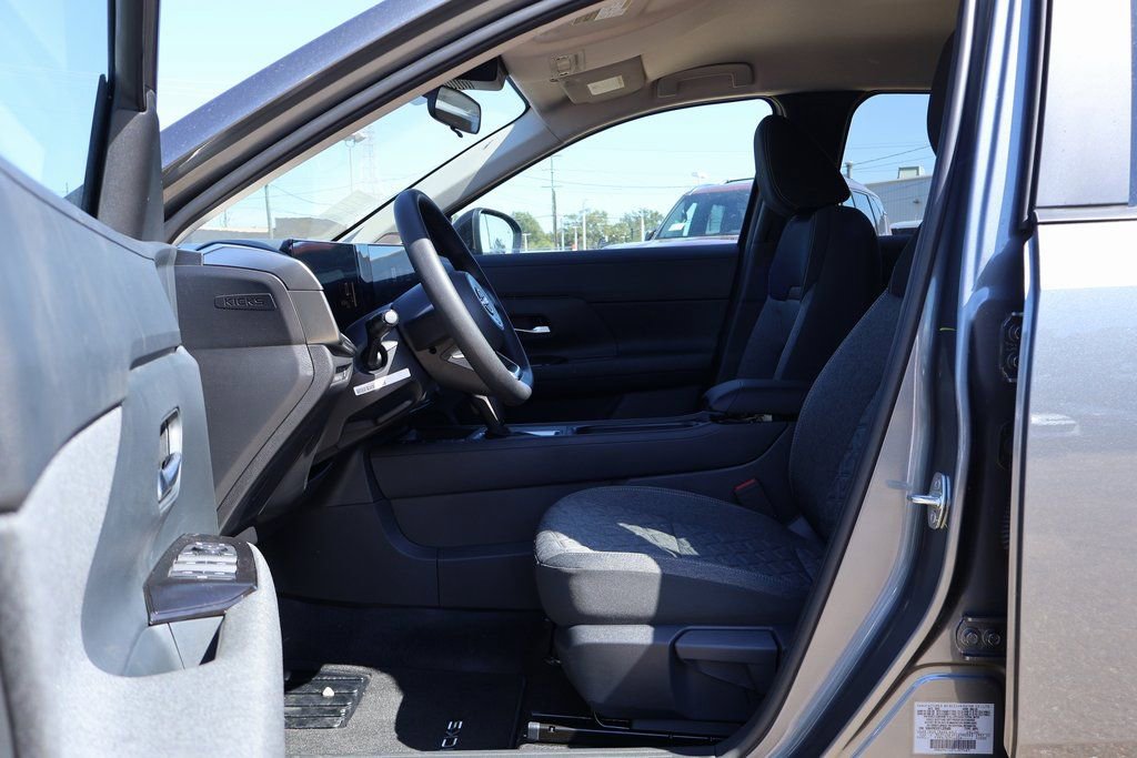 New 2026 Nissan Kicks SV image 7