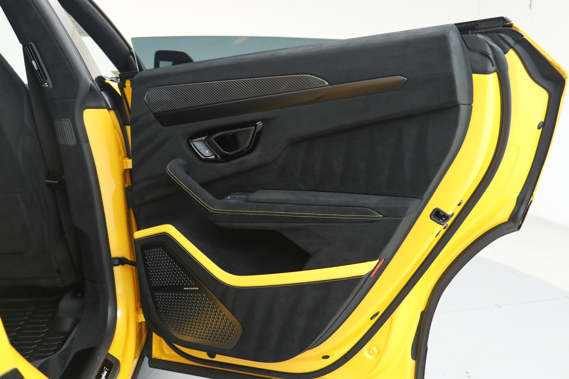 Used 2023 Lamborghini Urus Performante image 21