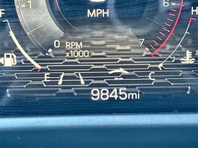 Used 2025 GMC Acadia Elevation image 29