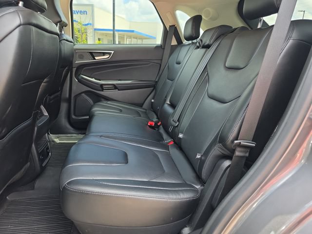Used 2022 Ford Edge Titanium AWD/4WD image 11