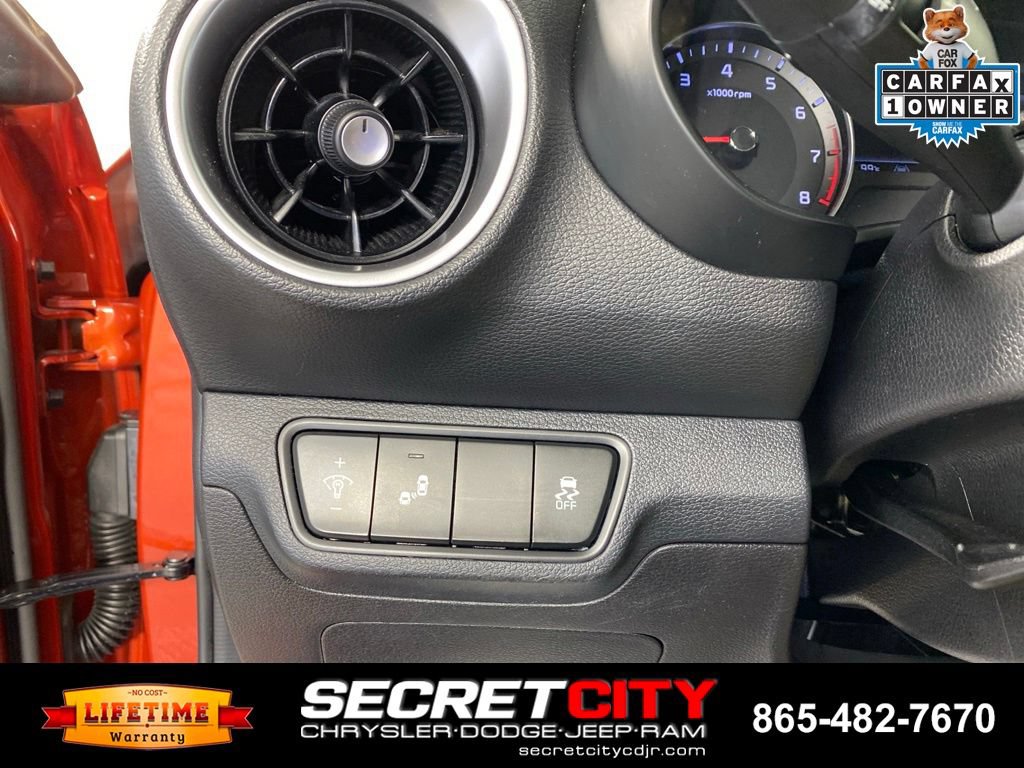 Used 2022 Kia Forte GT-Line w/ GT-Line Premium Package FWD image 13