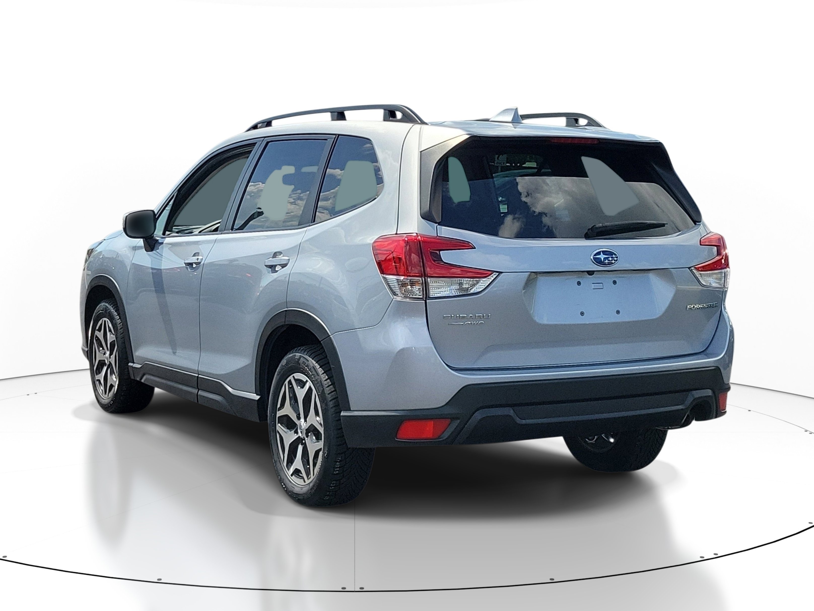 Used 2023 Subaru Forester Premium AWD/4WD image 4