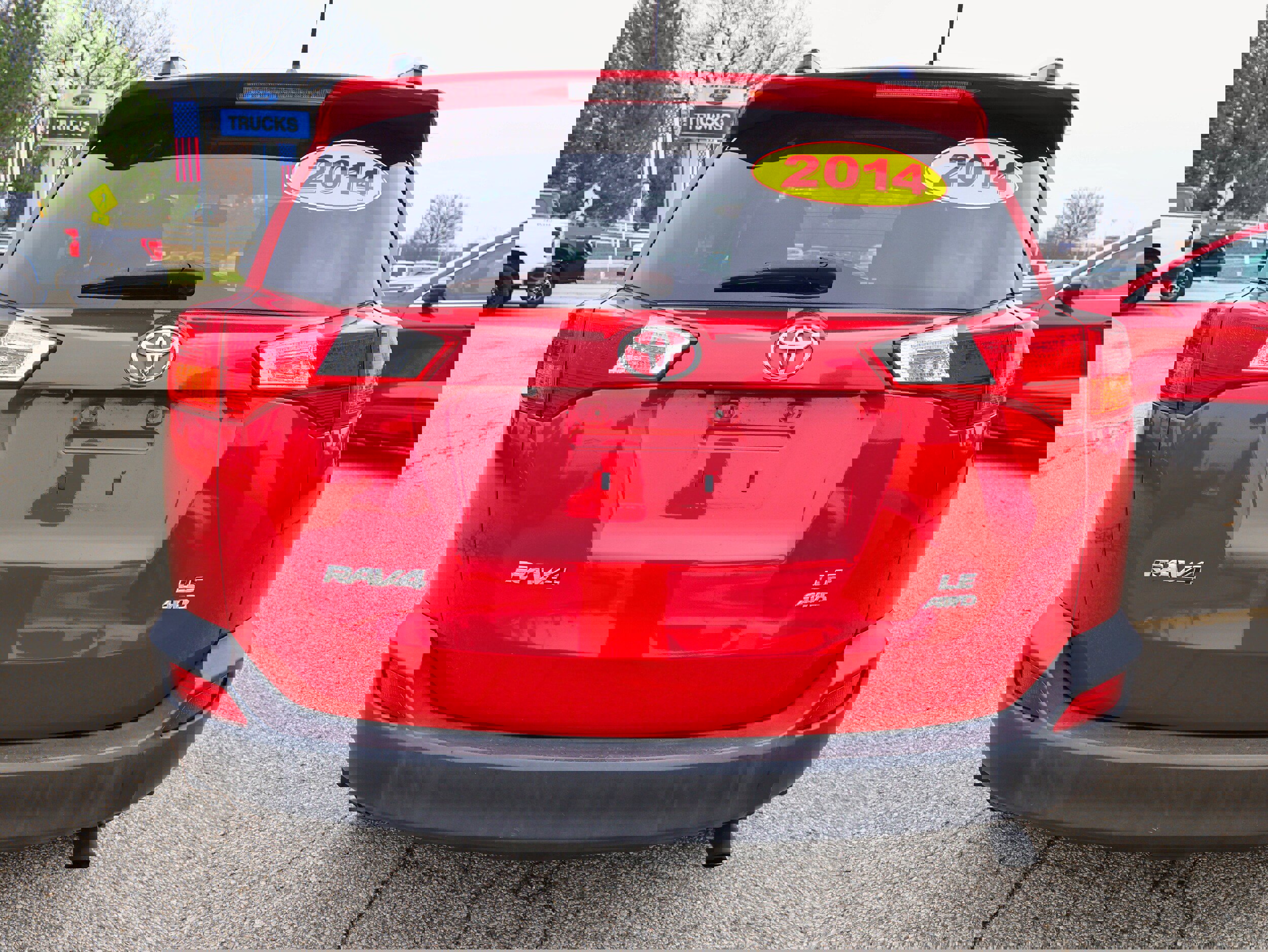 Used 2014 Toyota RAV4 LE image 4