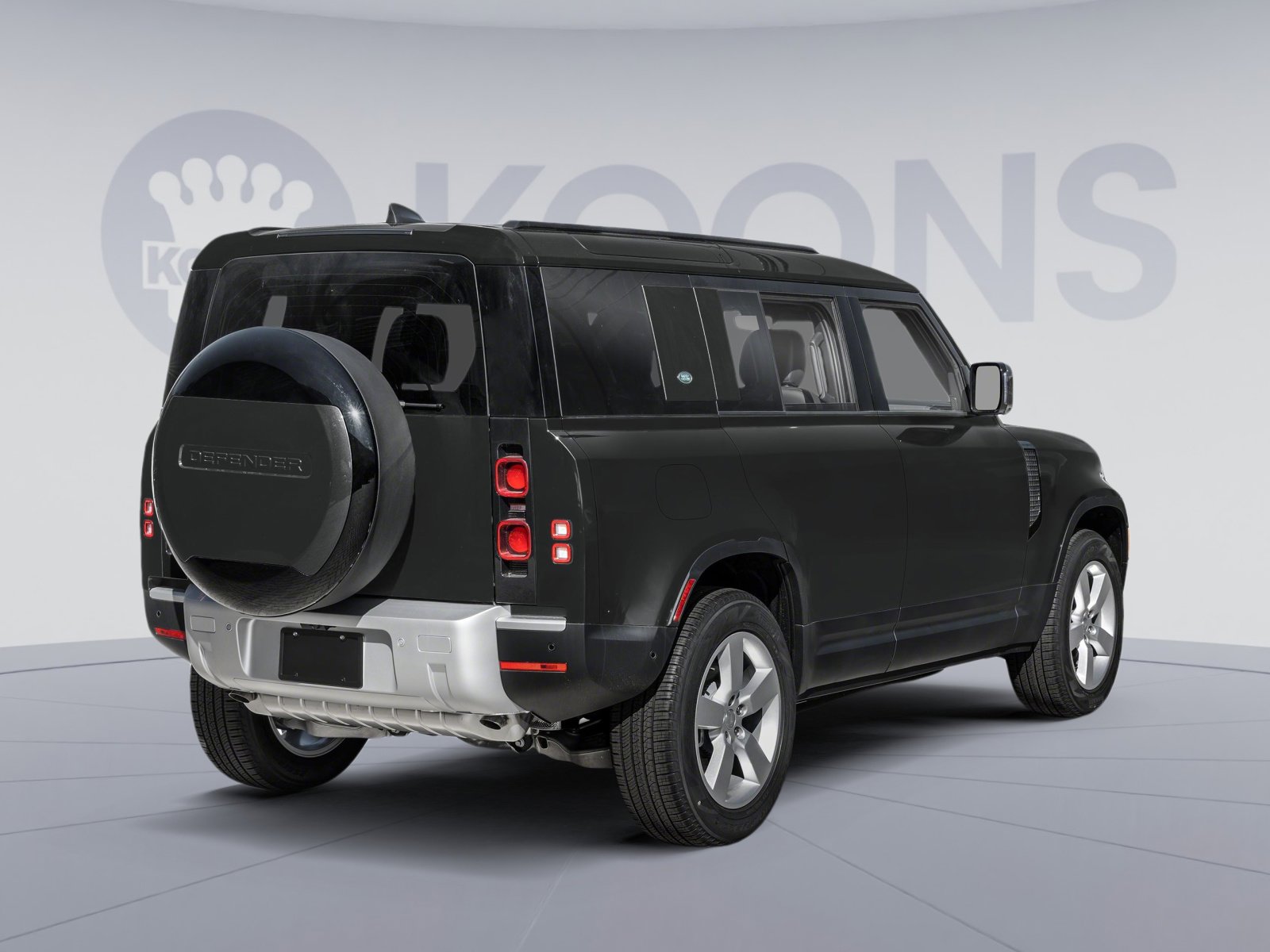 Used 2025 Land Rover Defender 110 S image 2