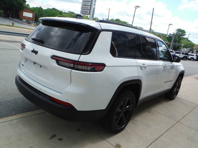 Used 2023 Jeep Grand Cherokee L Laredo AWD/4WD image 9