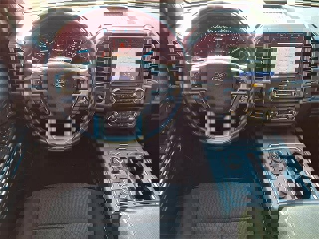 Used 2021 Ford Expedition XLT image 12