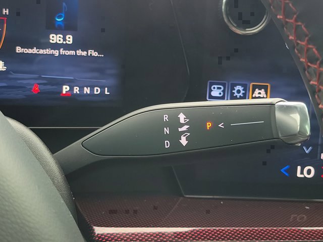 Used 2024 Chevrolet Traverse RS w/ LPO, Floor Liner Package FWD image 31