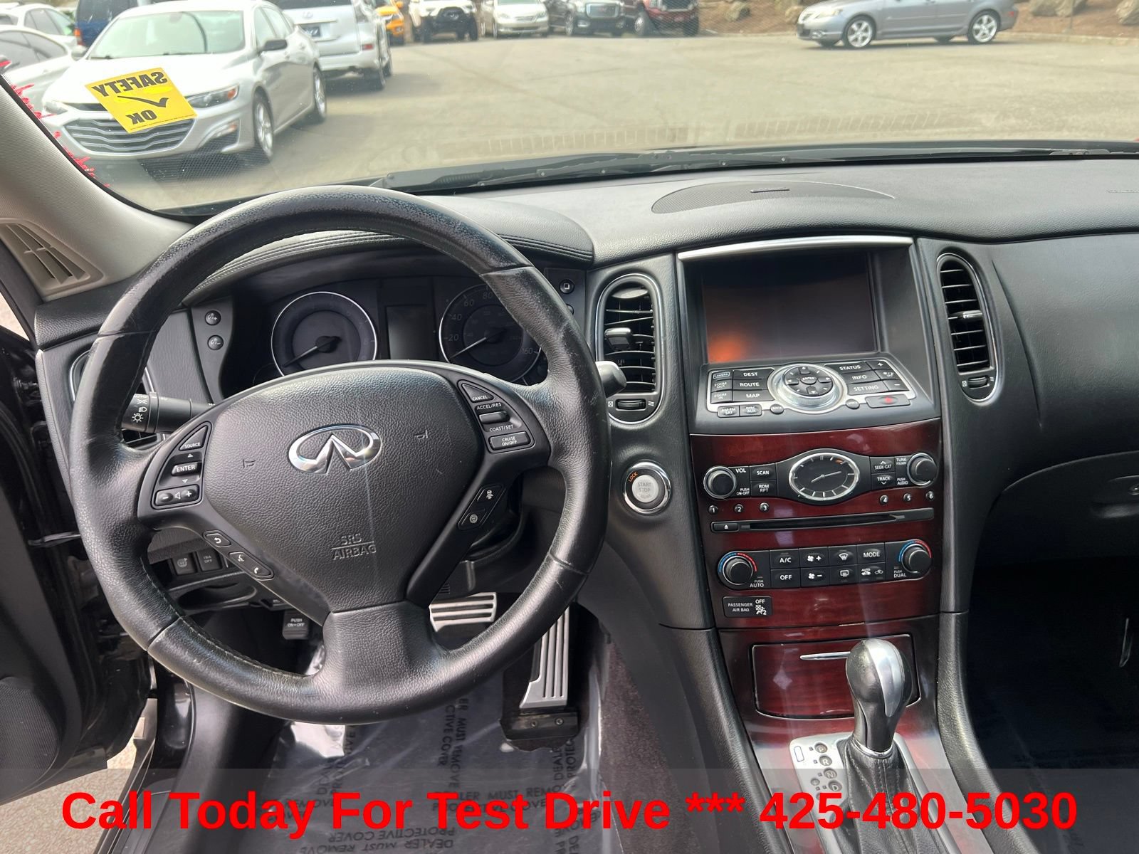 Used 2016 INFINITI QX50 AWD w/ Technology Package image 19