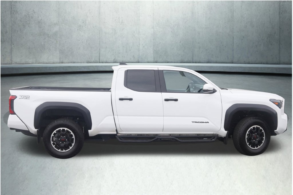 Used 2024 Toyota Tacoma TRD Off-Road w/ TRD Off Road Upgrade Package AWD/4WD image 16