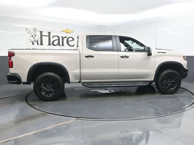 New 2026 Chevrolet Silverado 1500 ZR2 w/ Dark Appearance Package AWD/4WD image 15