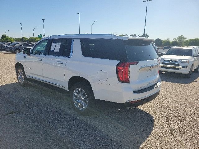 Used 2024 GMC Yukon XL Denali AWD/4WD image 28
