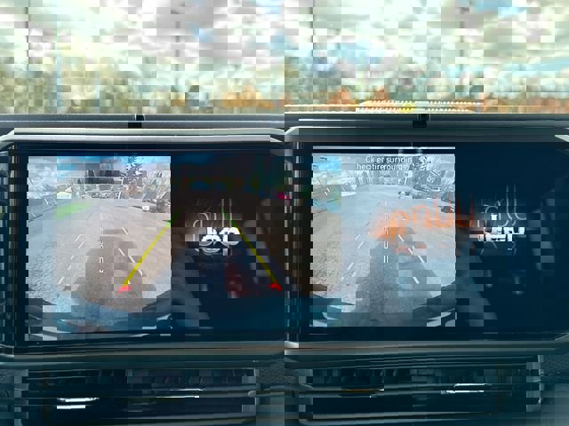 Used 2025 Jeep Wrangler Unlimited Rubicon image 29