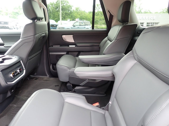 New 2026 Ford Expedition Max Active AWD/4WD image 13