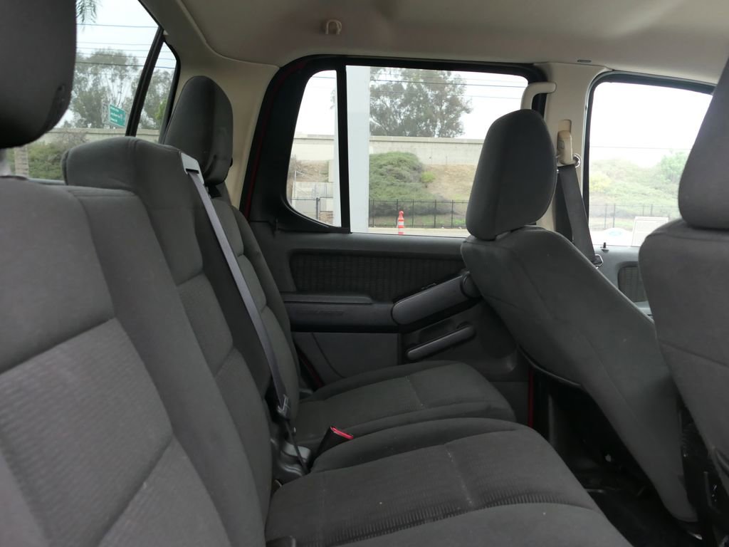 Used 2010 Ford Explorer Sport Trac XLT image 23