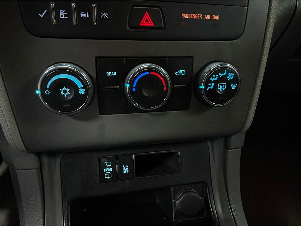 Used 2014 Chevrolet Traverse LS FWD image 13