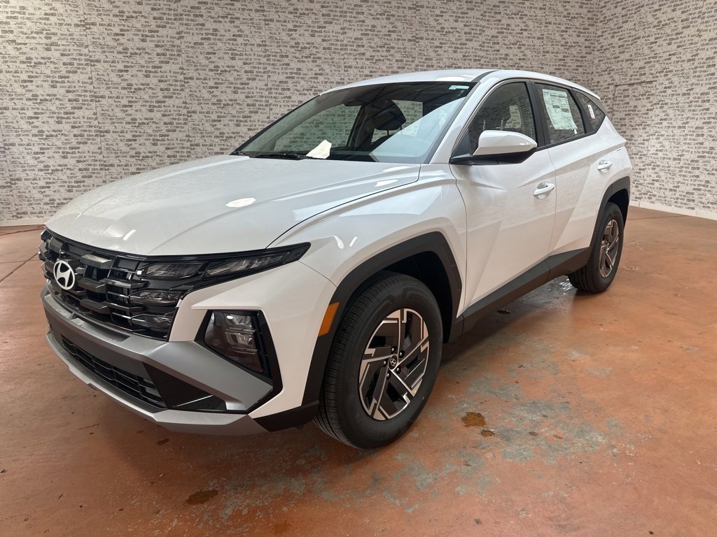 New 2026 Hyundai Tucson Blue SE w/ Tow & Go Package image 3