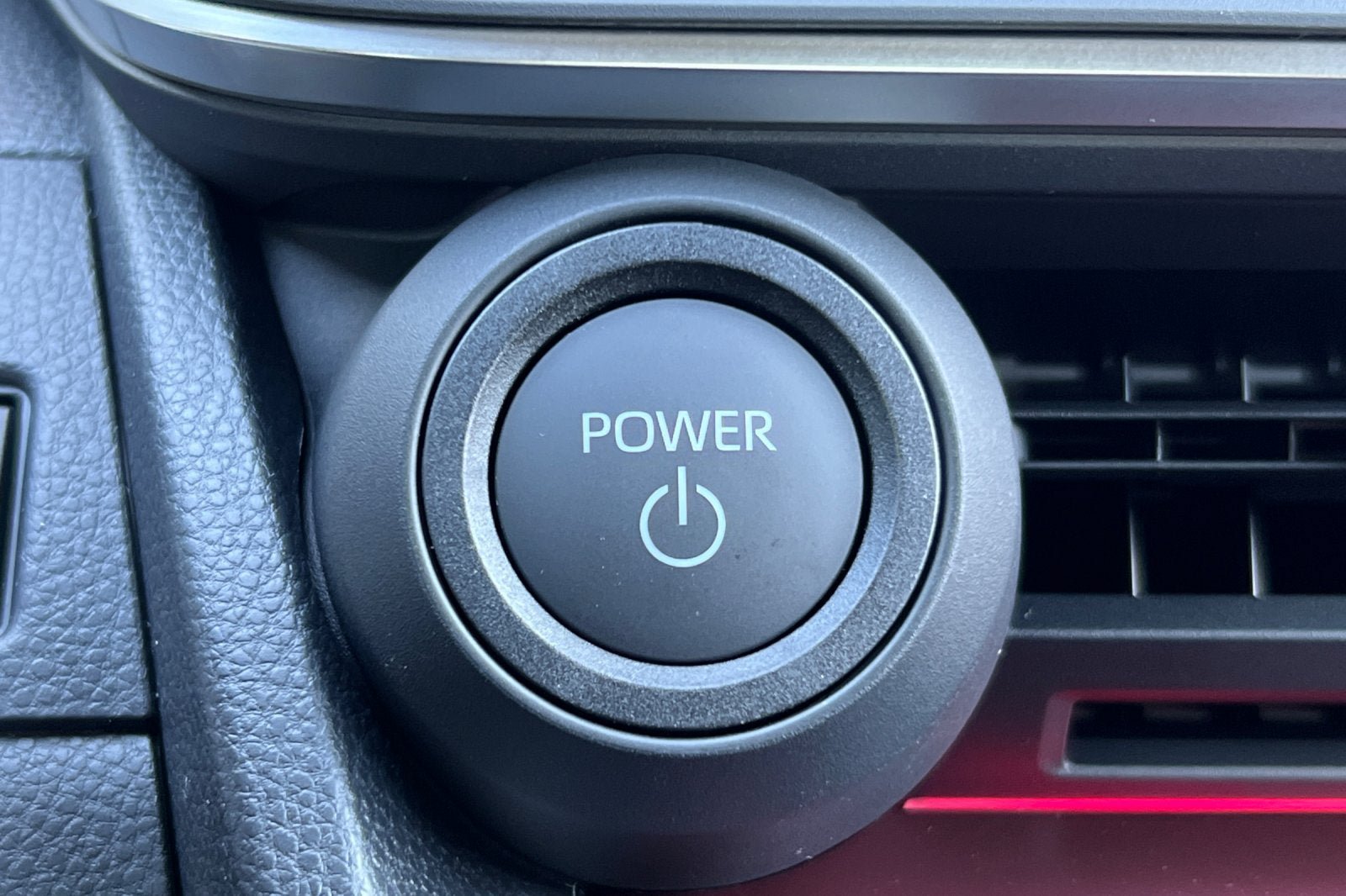 New 2026 Toyota Prius Plug-In Hybrid FWD image 52