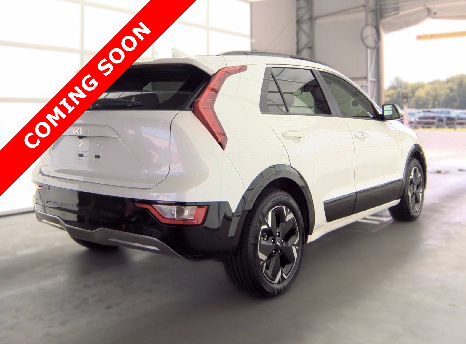 Used 2023 Kia Niro Wind w/ Wind Preserve Package FWD image 4