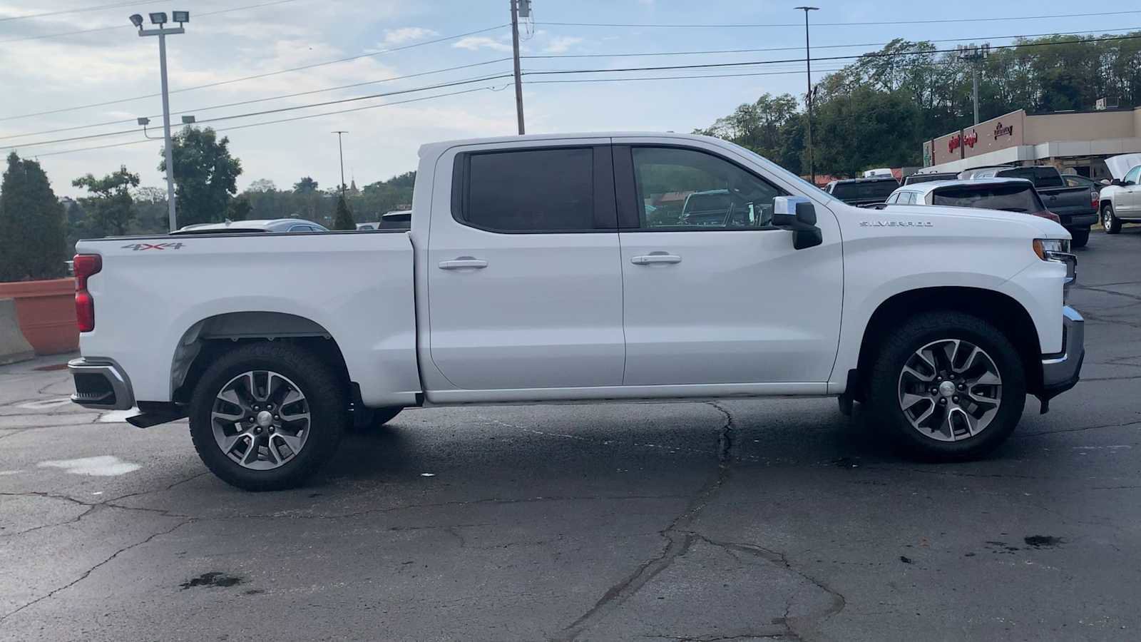 Certified 2022 Chevrolet Silverado 1500 LT image 9