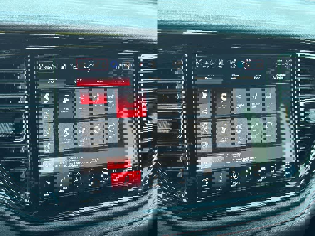 Used 2025 Dodge Durango GT image 19