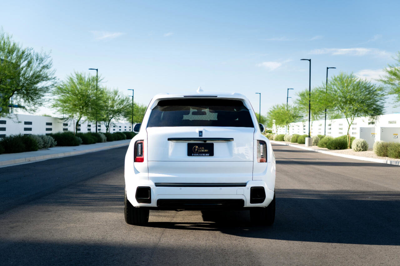 Used 2025 Rolls-Royce Cullinan Black Badge image 4
