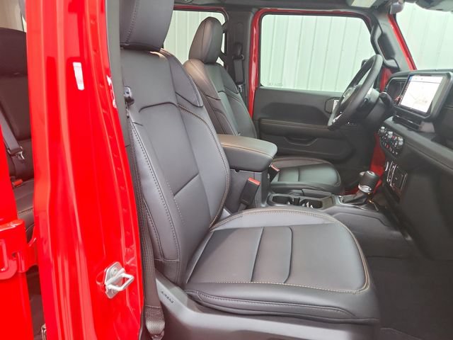 New 2026 Jeep Wrangler Unlimited Sahara AWD/4WD image 36