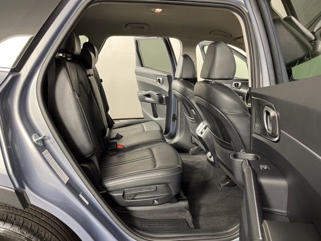 Used 2024 Kia Sorento S image 50