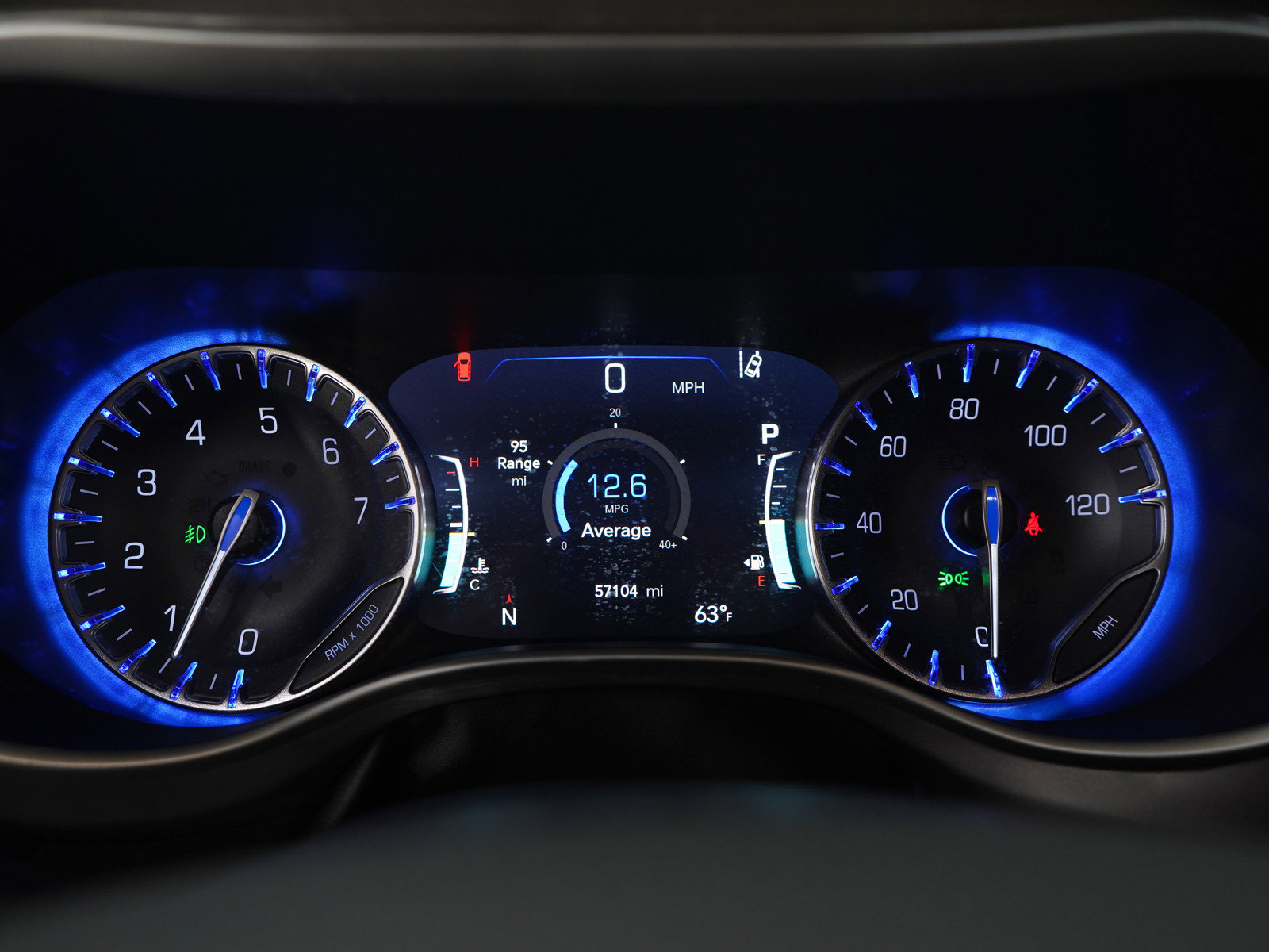 Used 2022 Chrysler Pacifica Touring-L w/ Uconnect Theater Family Group FWD image 32