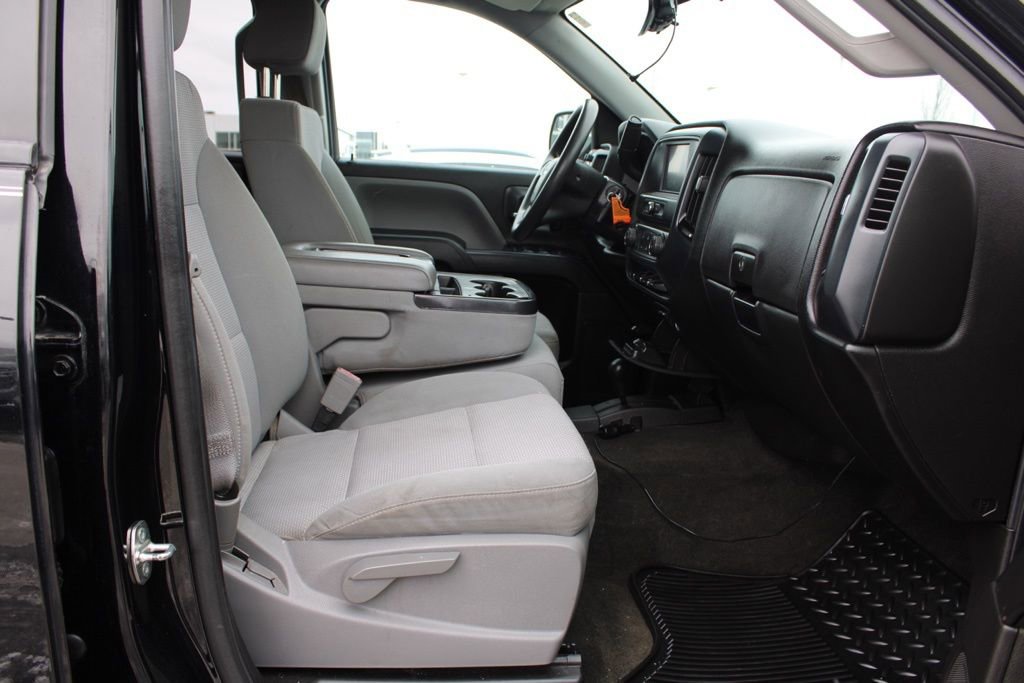Used 2016 Chevrolet Silverado 1500 Custom w/ Custom Convenience Package image 19