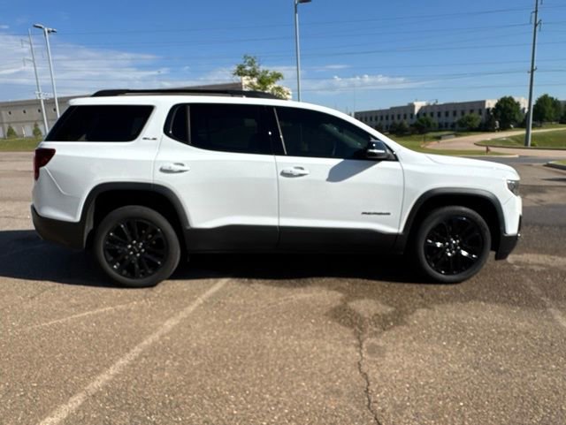 Used 2023 GMC Acadia SLE w/ Elevation Edition FWD image 5