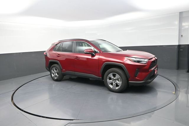 Used 2025 Toyota RAV4 XLE AWD/4WD image 20