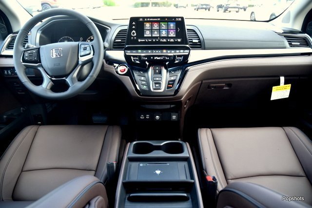 New 2026 Honda Odyssey Touring image 17