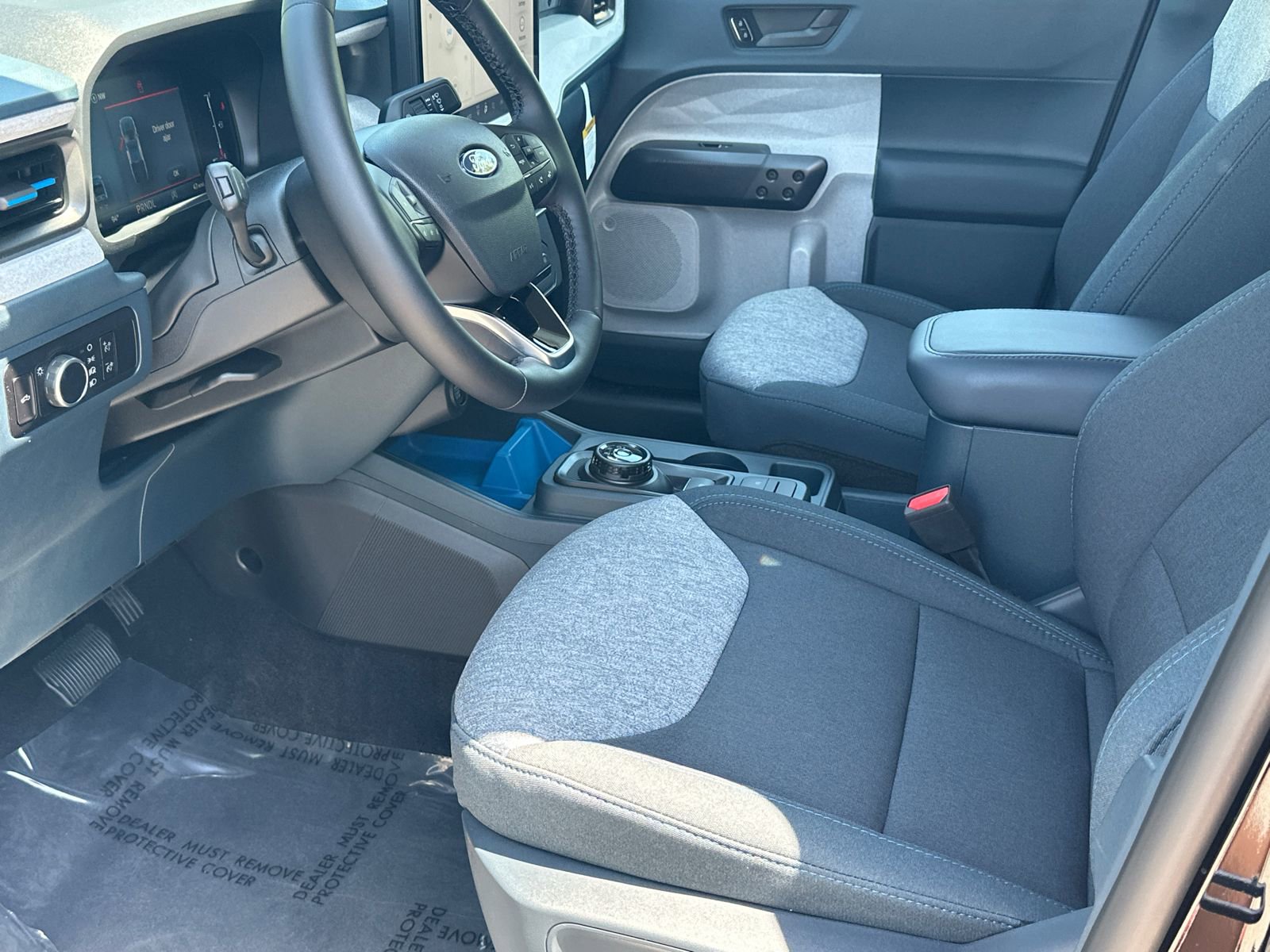 New 2026 Ford Maverick XLT w/ XLT Luxury Package FWD image 9