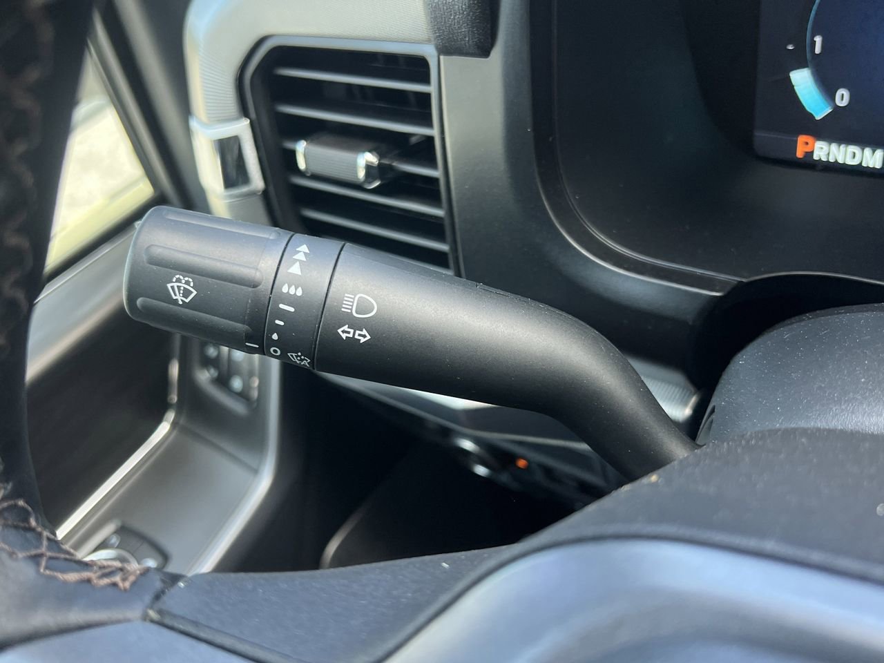 New 2025 Ford F150 Lariat w/ Equipment Group 502A High image 12