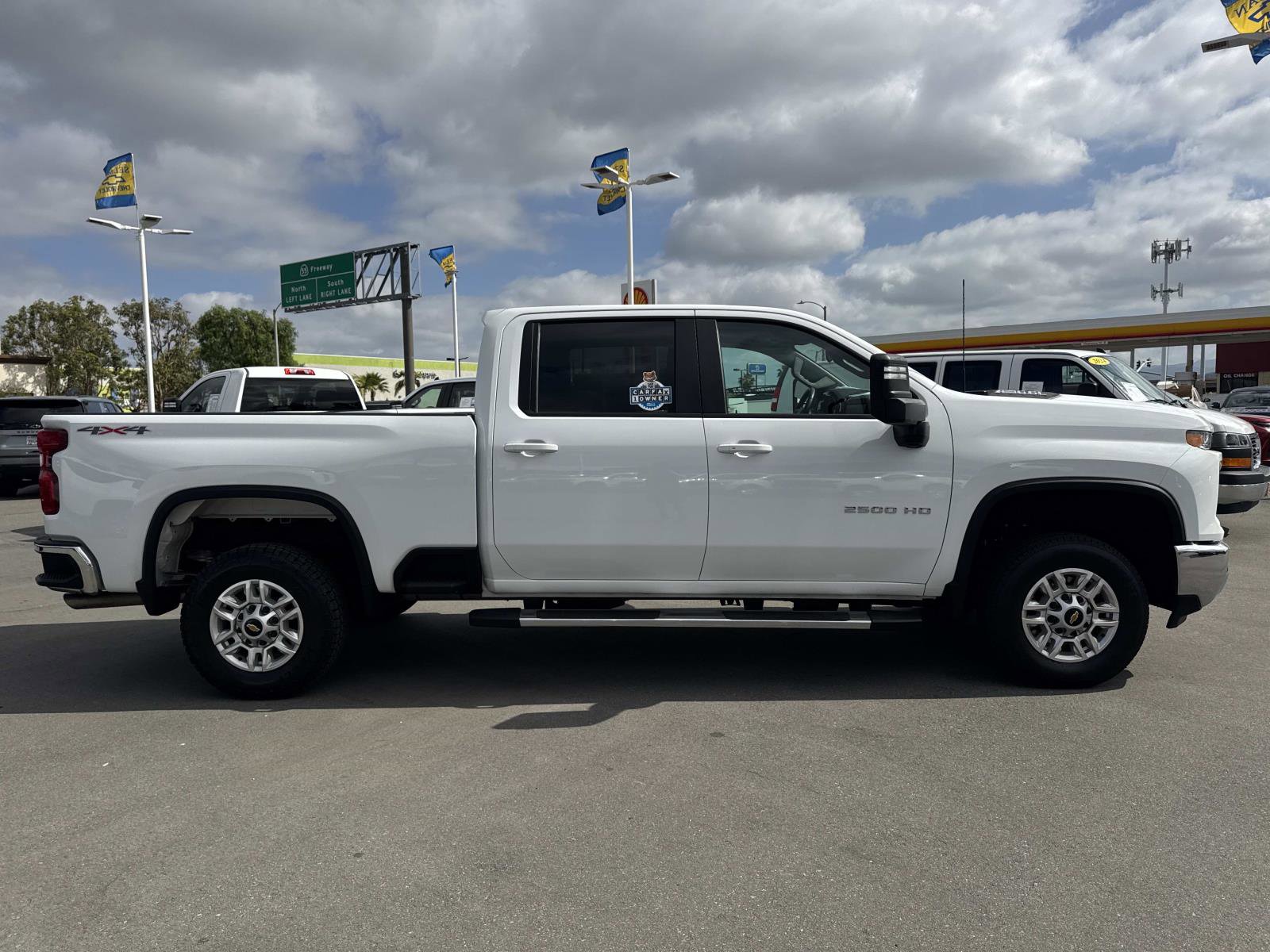 Used 2025 Chevrolet Silverado 2500 LT w/ Convenience Package image 4