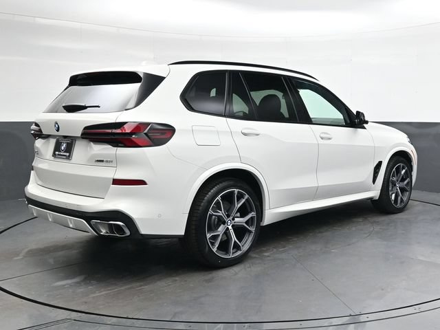 Used 2026 BMW X5 xDrive40i w/ M Sport Package AWD/4WD image 4