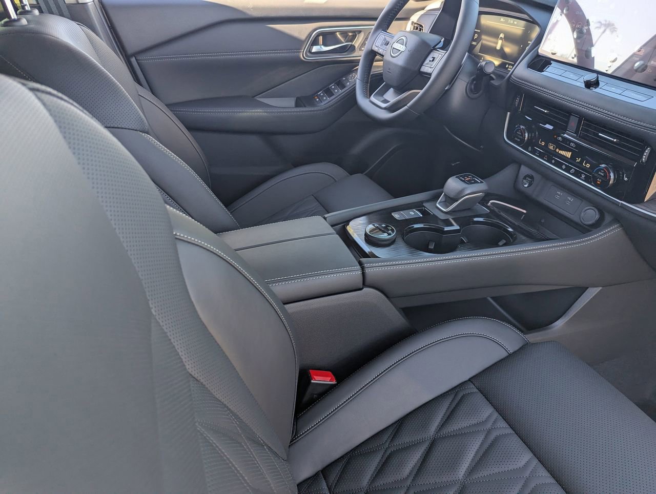 New 2026 Nissan Rogue Platinum w/ Platinum Premium Package image 32