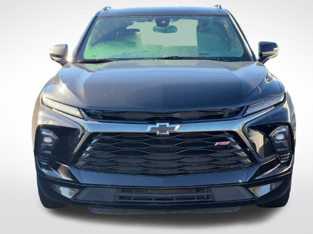 Used 2025 Chevrolet Blazer RS FWD image 3