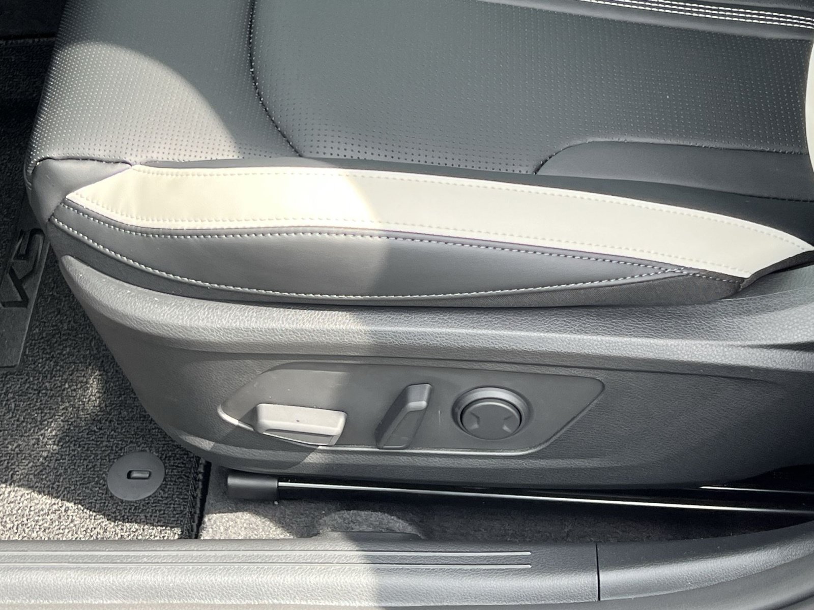 New 2026 Kia K5 GT-Line AWD/4WD image 19